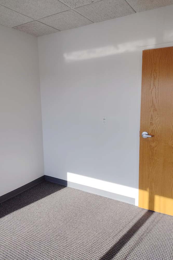 75 Executive Drive - 198x357A-sm