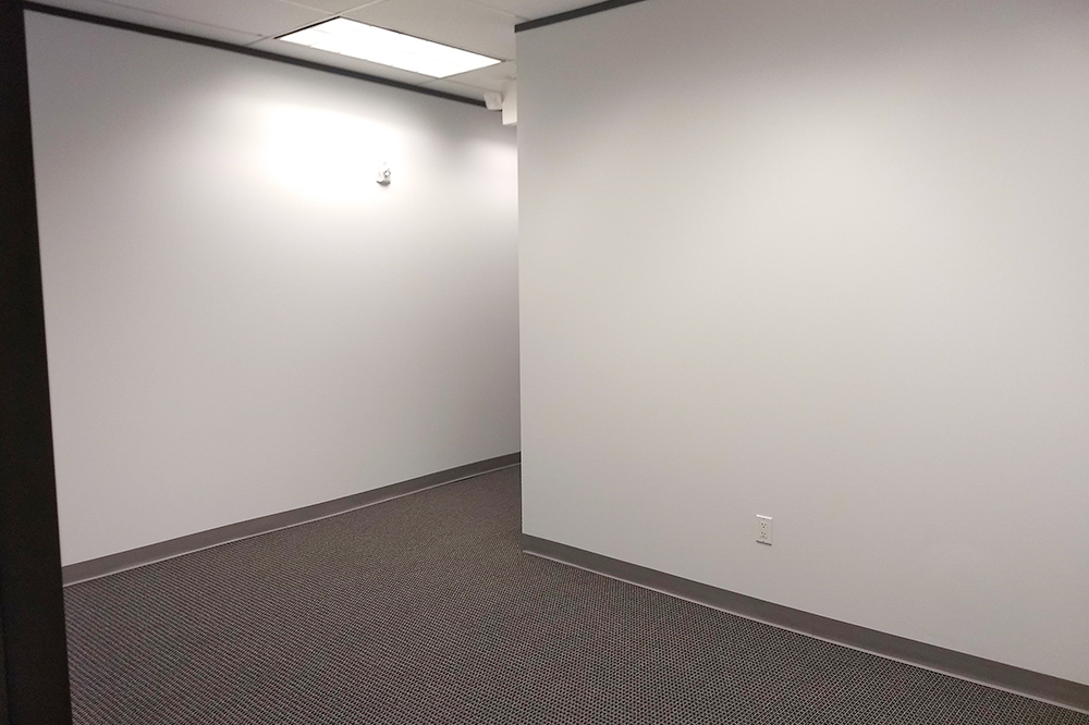 4-077008Office-215.jpg