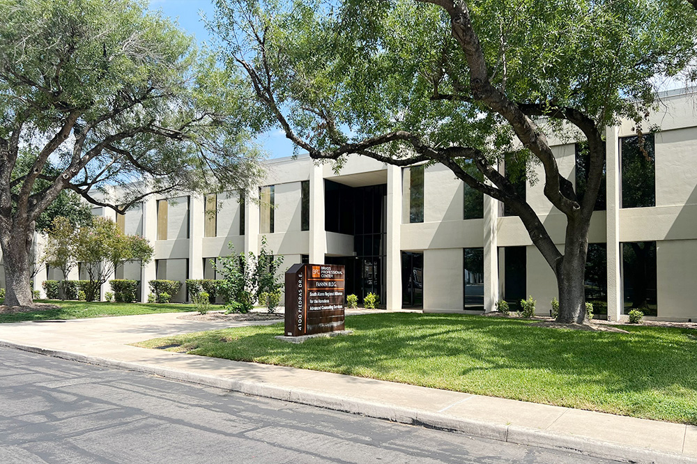 12-PI2105x78229.jpg?t=1775227192