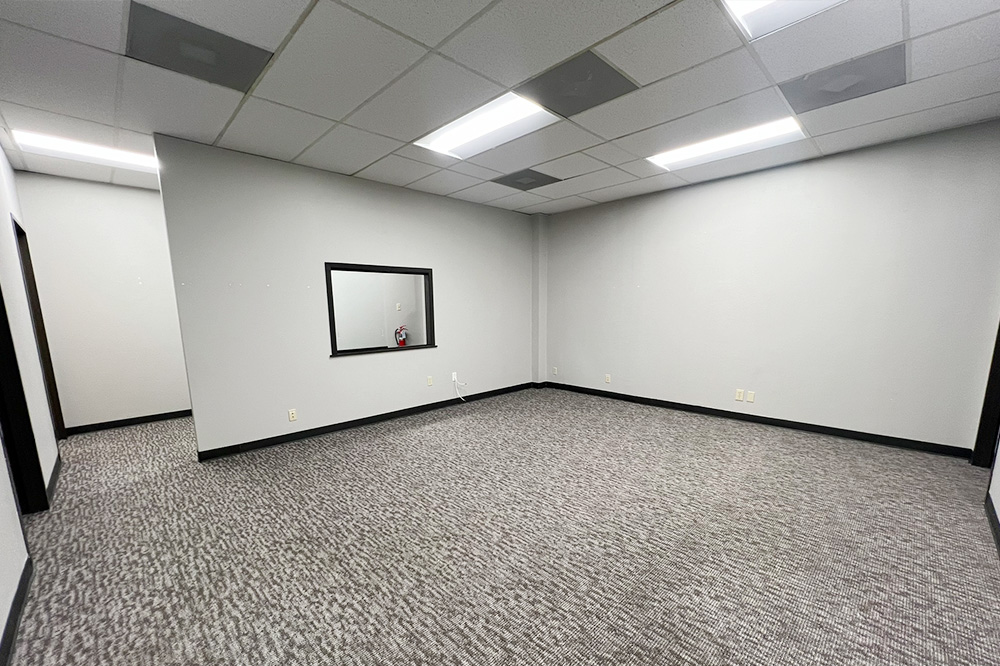 4100 E Piedras Dr - 2105x101.01-sm