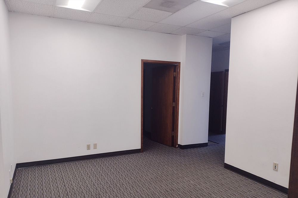 4100 E Piedras Dr - 2105x105-sm