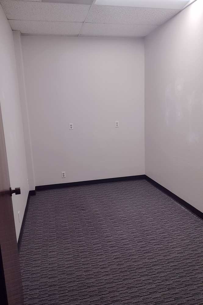 1-UI253x2105.jpg