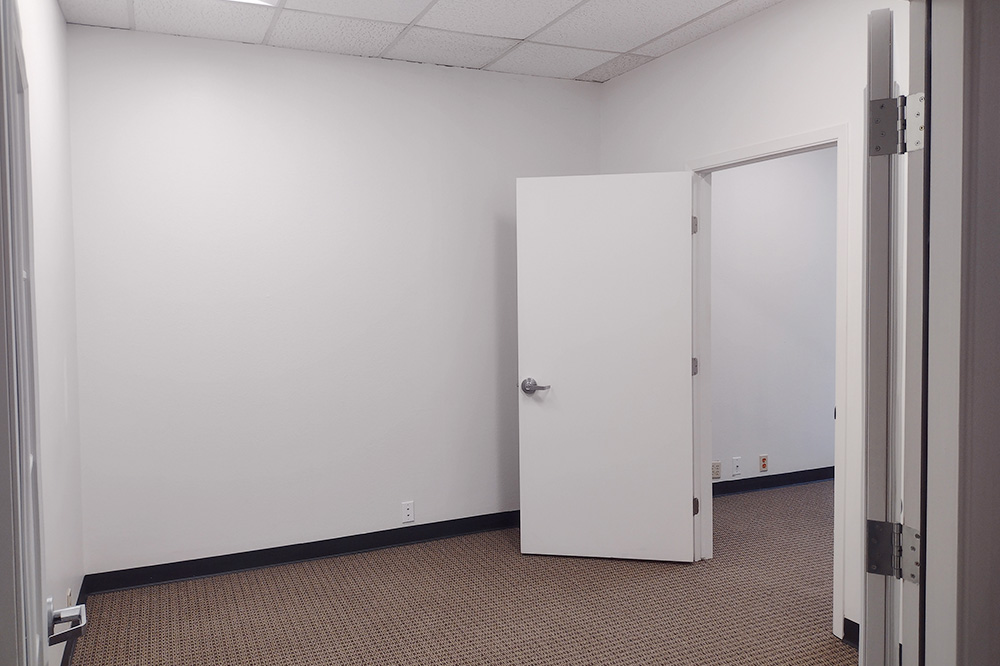 4100 E Piedras Dr - 2105x255-sm