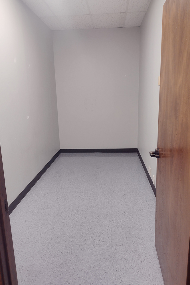 1-UI290x2105.jpg