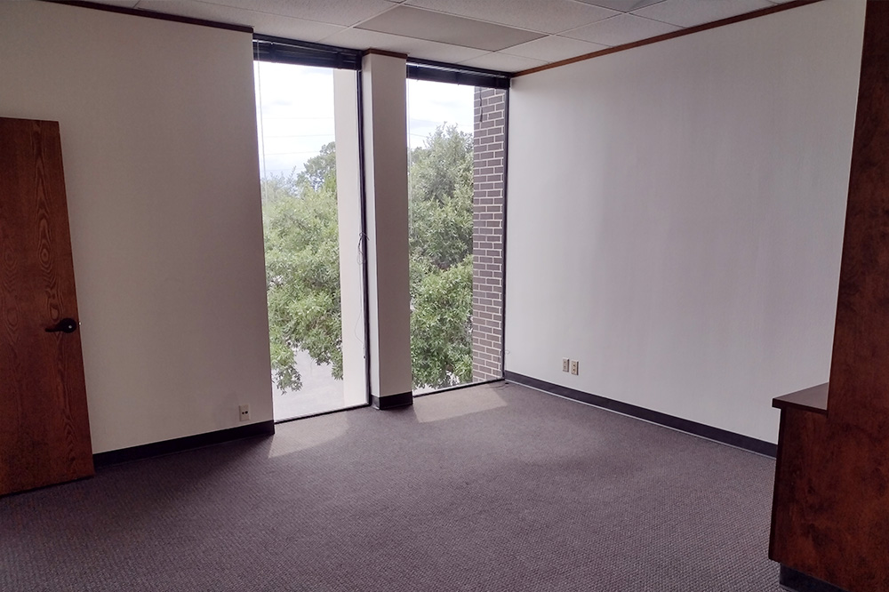 4414 Centerview - 2108x142-sm