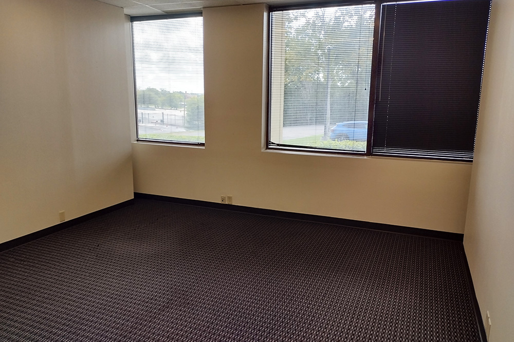 4241 E Piedras Dr - 2109x181-sm