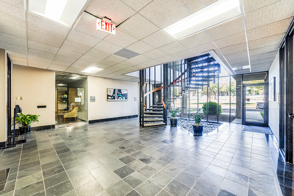 property with office space for rent at 4243 E Piedras Dr, San Antonio, TX 78228, USA