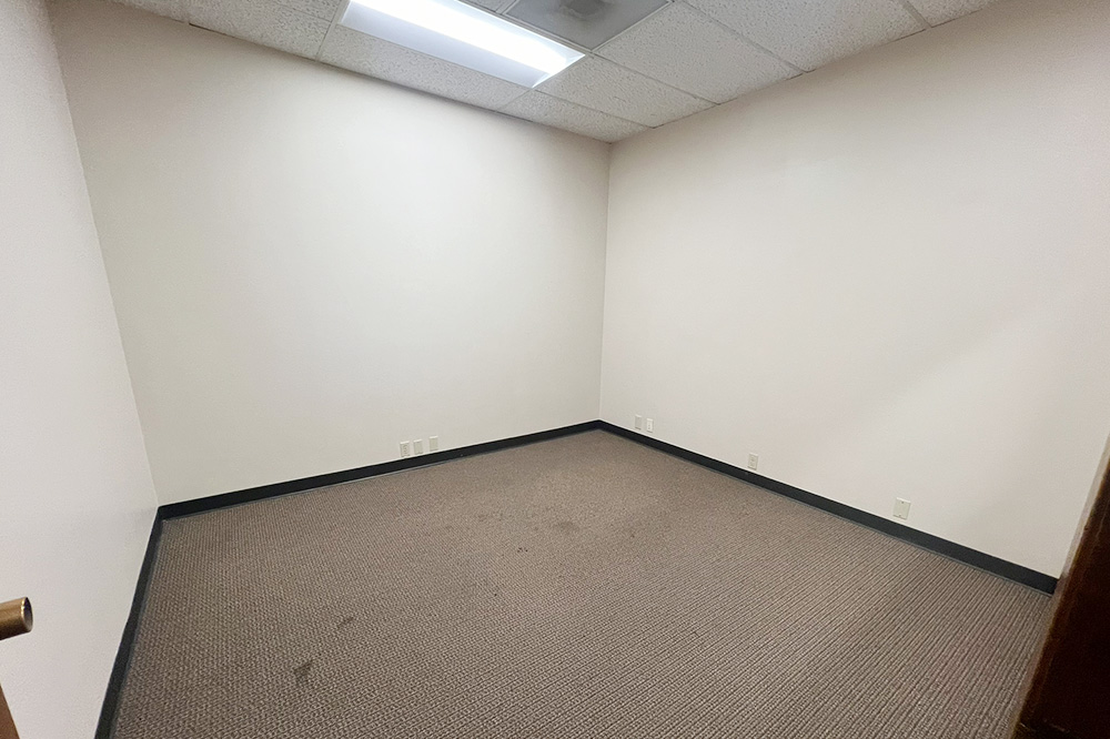 4243 E Piedras Dr - 2111x155-sm