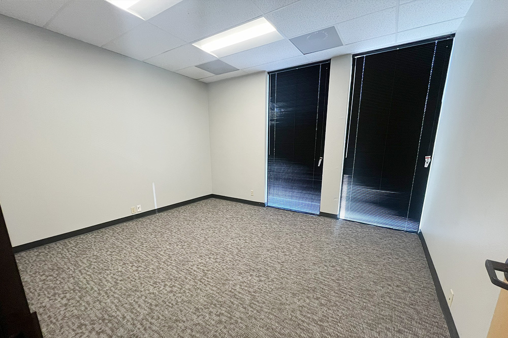 4243 E Piedras Dr - 2111x240-sm