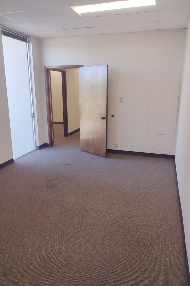 4203 Woodcock Dr - 2112x209-sm