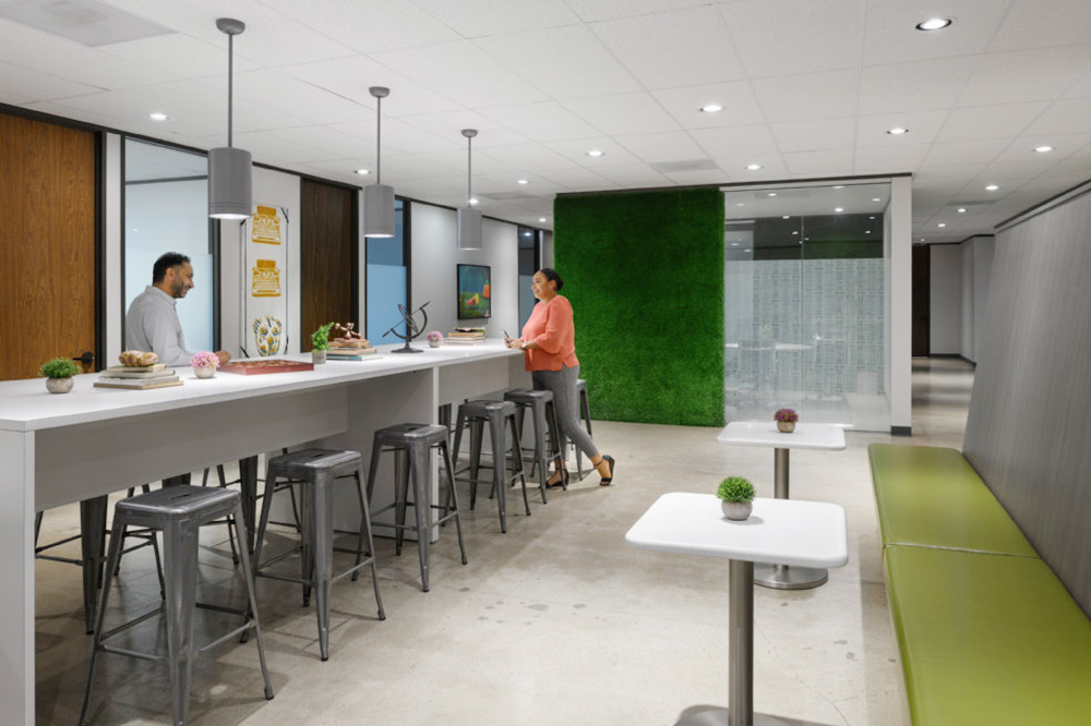 2821-2851 South Parker Road - 212x1-0124-sm