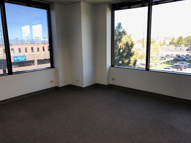 2821-2851 South Parker Road - 212x1-0210-sm