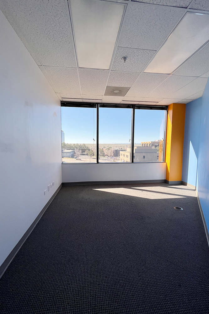 2821-2851 South Parker Road - 212x1-0300-sm