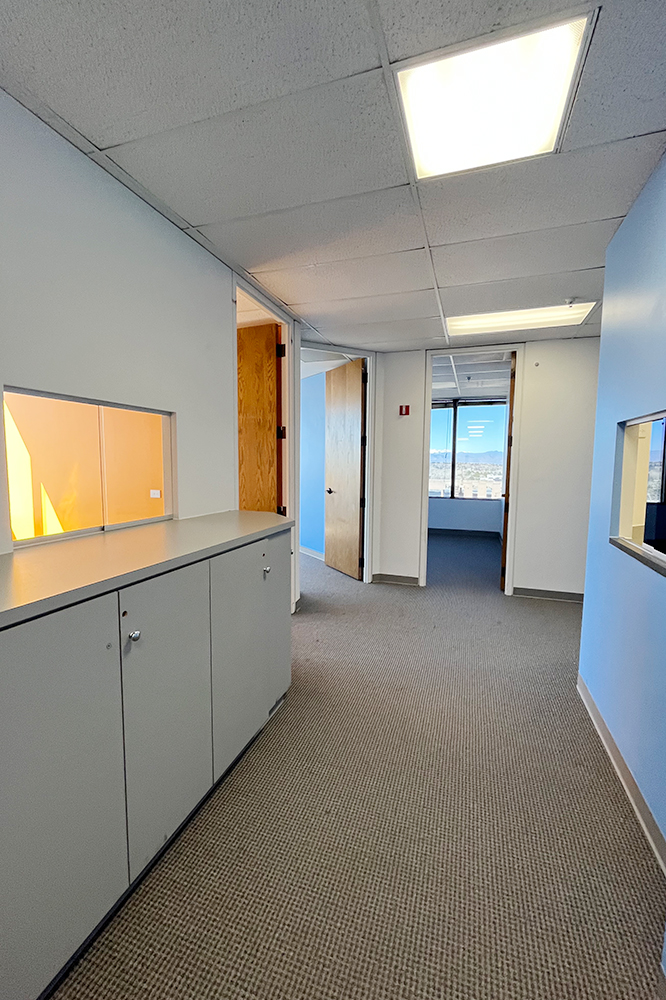 2821-2851 South Parker Road - 212x1-0300-sm