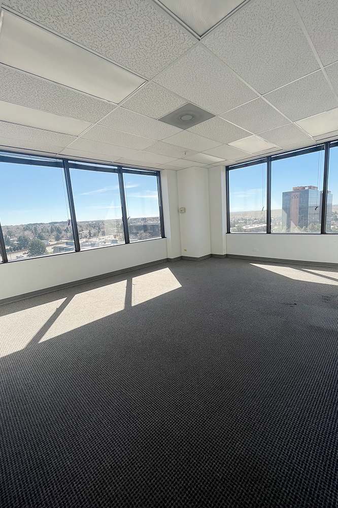 2821-2851 South Parker Road - 212x1-0760-sm