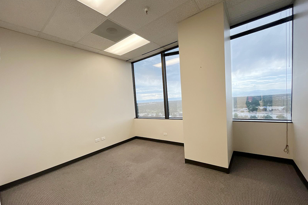 2821-2851 South Parker Road - 212x2-1007-sm