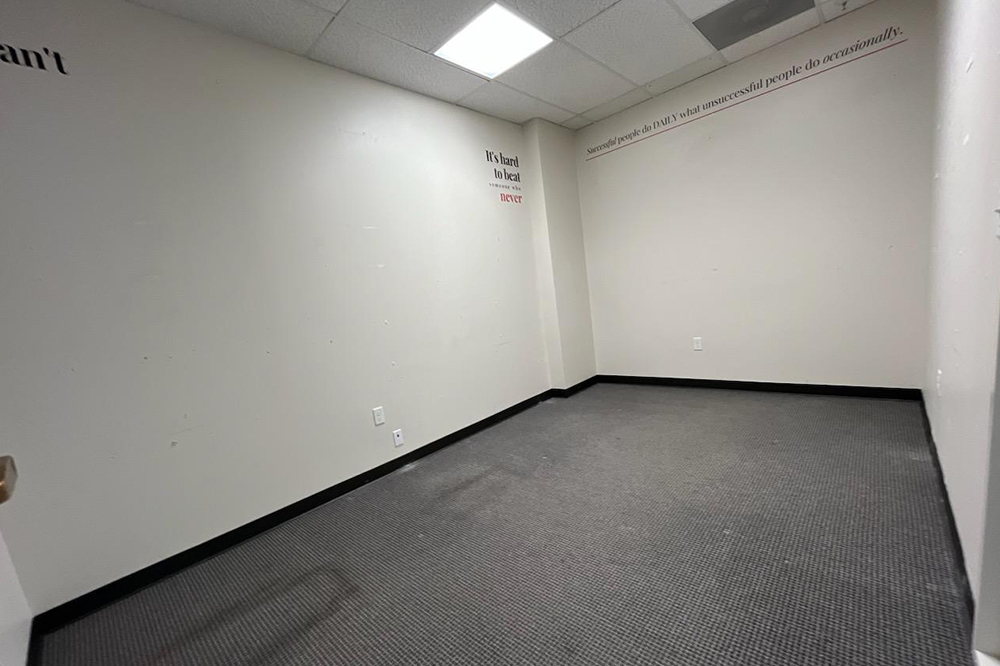 2821-2851 South Parker Road - 212x2-1009-sm