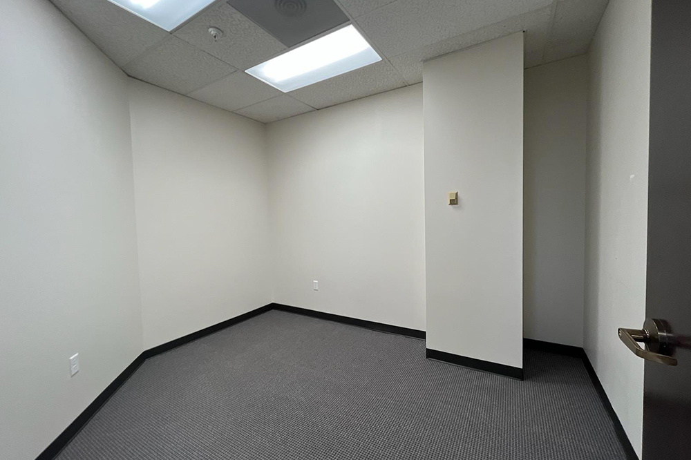 2821-2851 South Parker Road - 212x2-1019-sm