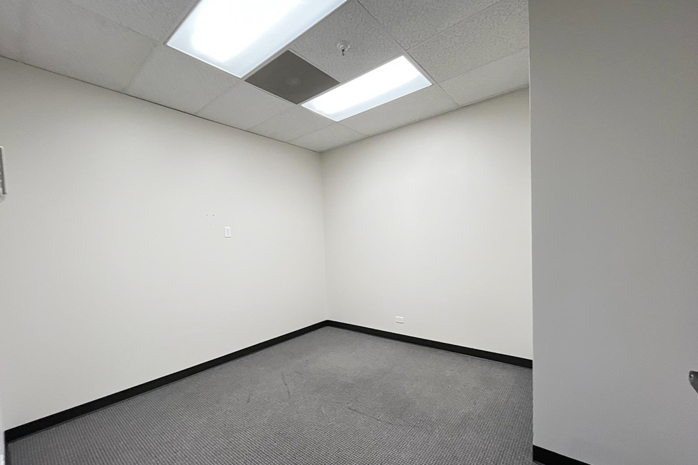 property with office space for rent at 2-1043, 2821-2851 South Parker Road, Aurora, CO 80014, USA