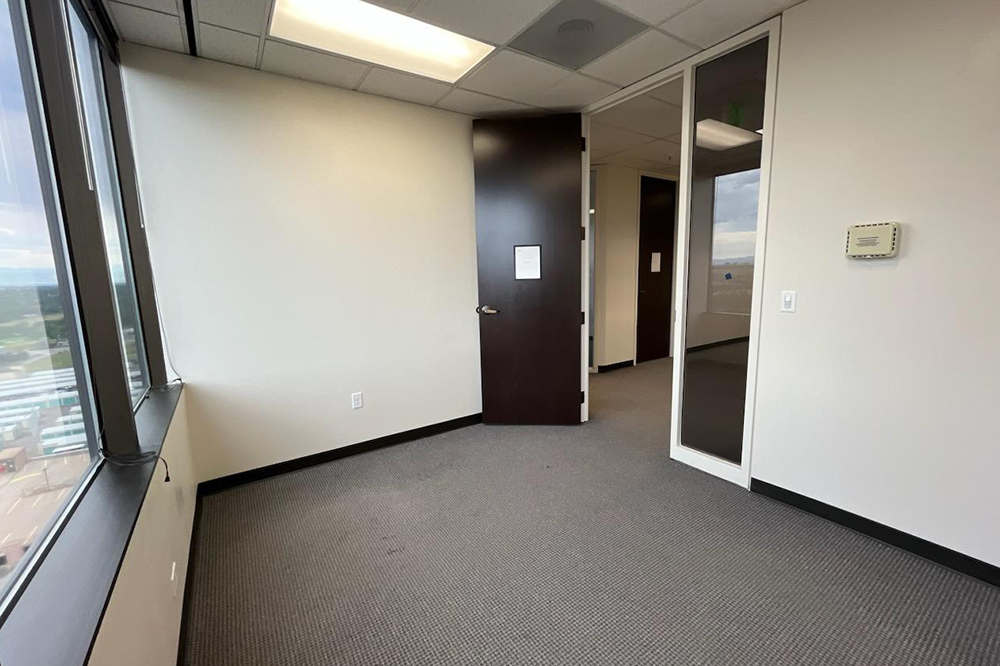 2821-2851 South Parker Road - 212x2-1077-sm