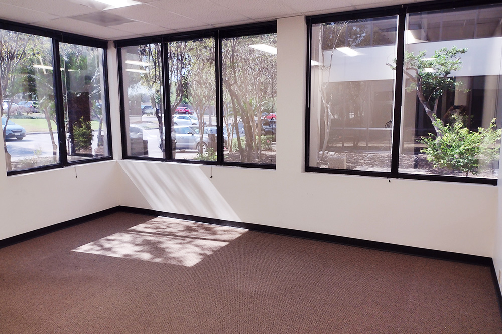 4242 Woodcock Dr - 2120x101-sm