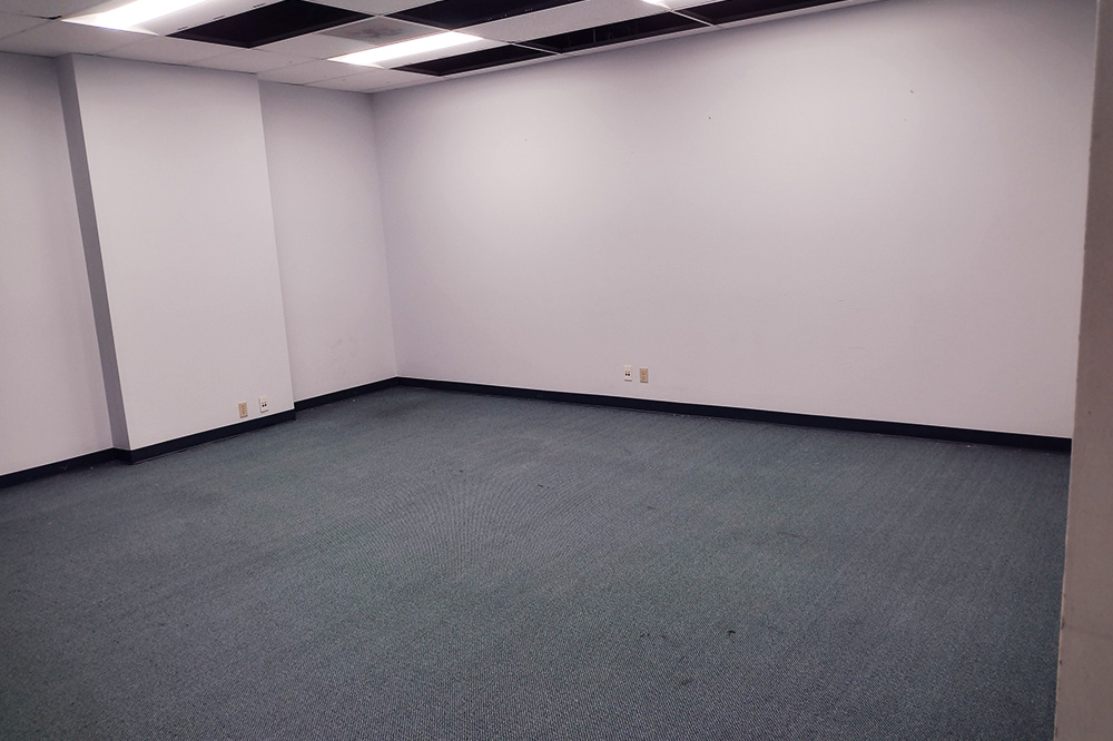 4242 Woodcock Dr - 2120x102-sm