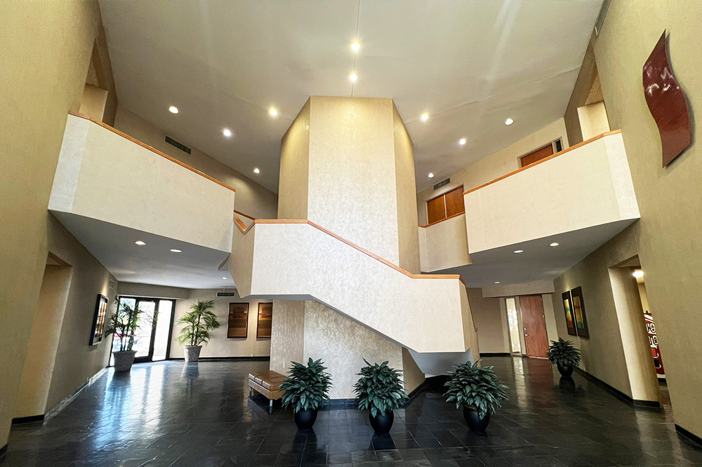 property with office space for rent at 4241 Woodcock Dr, San Antonio, TX 78228, USA