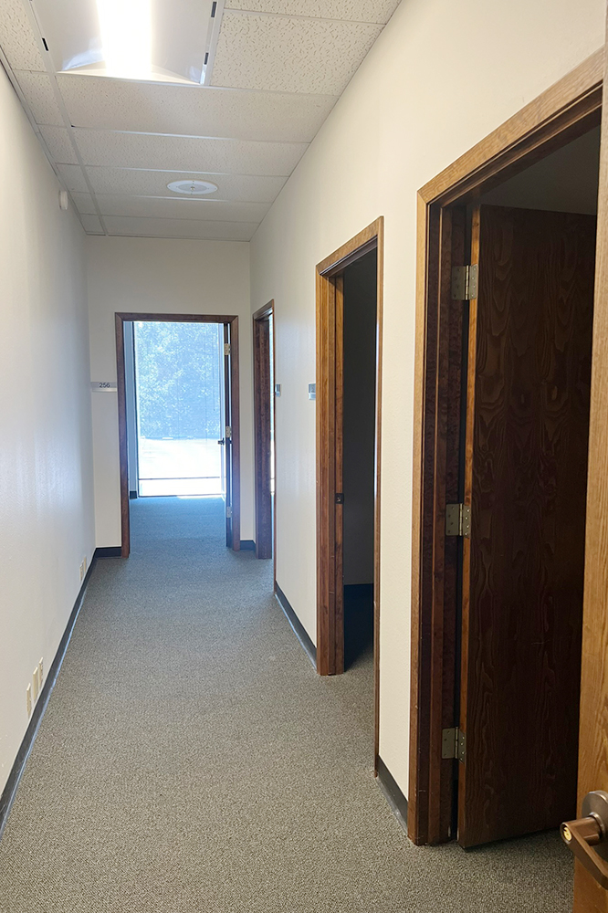 4241 Woodcock Dr - 2123xB202-sm