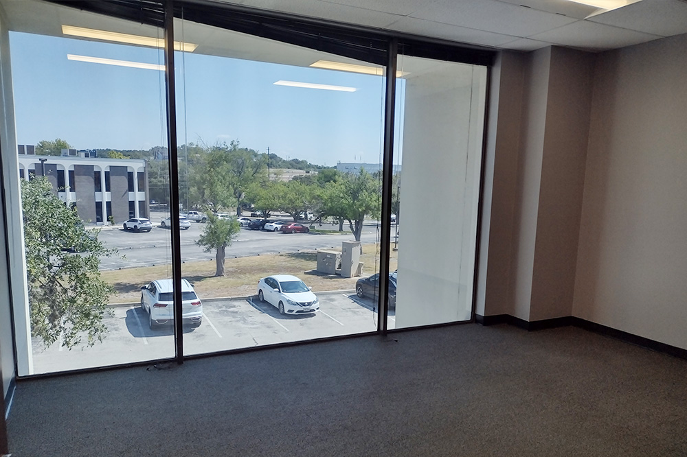 4241 Woodcock Dr - 2123xB205-sm