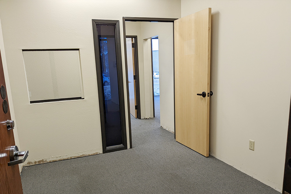 1-UIC110x2123.jpg