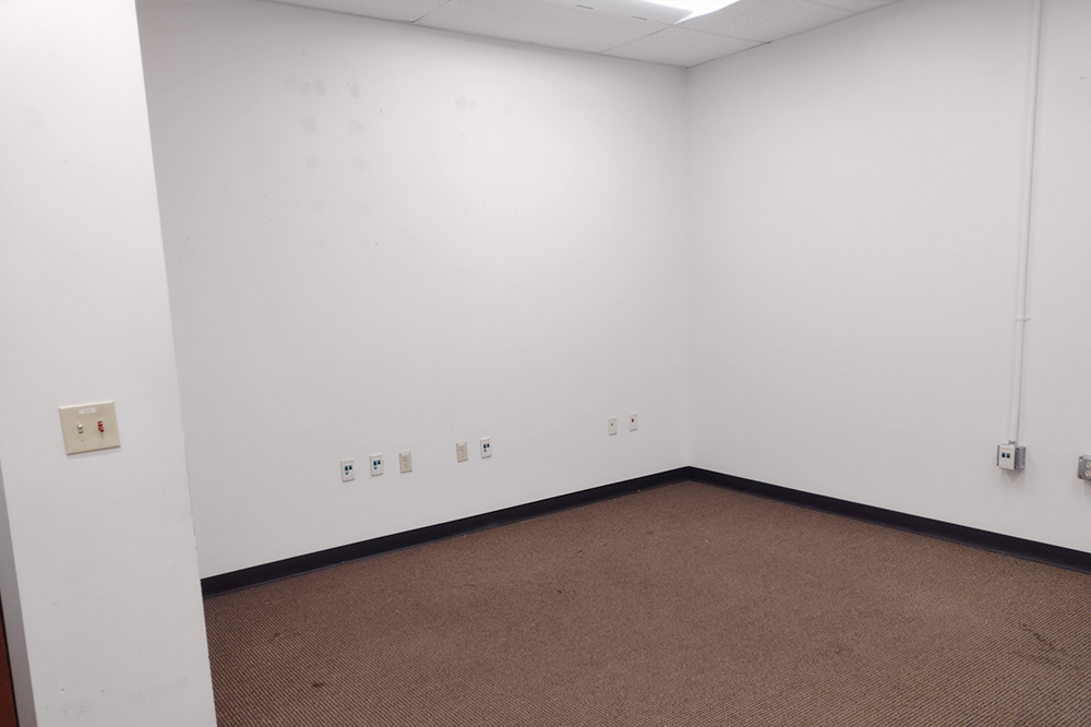 4241 Woodcock Dr - 2123xC130-sm