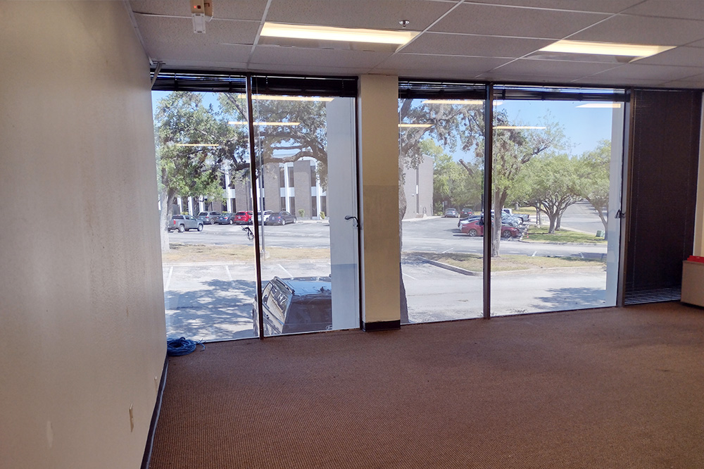 4-UIC130x2123.jpg