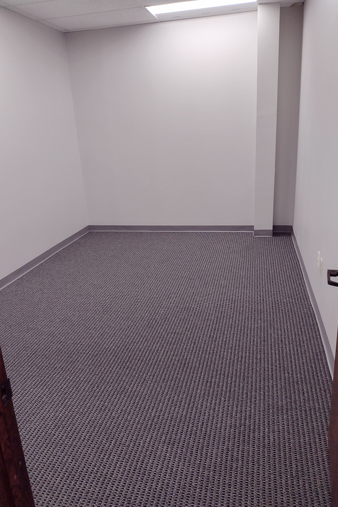1-UIC221x2123.jpg