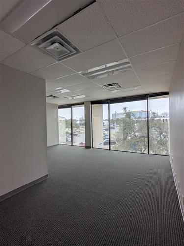 4241 Woodcock Dr - 2123xC244-sm