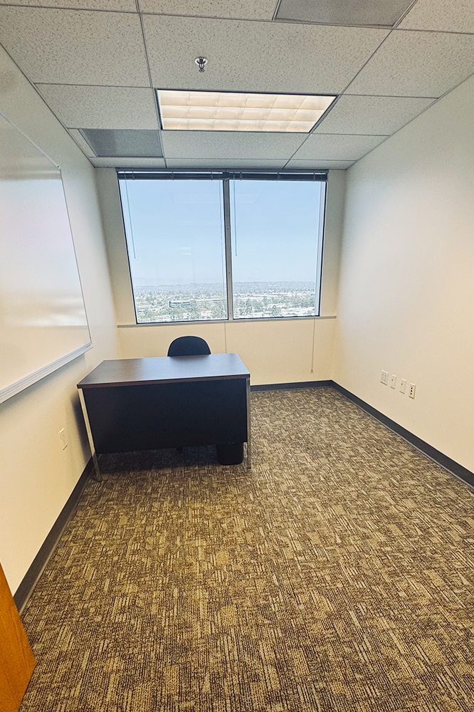 property with office space for rent at 811, 4676 Admiralty Way, Marina Del Rey, CA 90292, USA