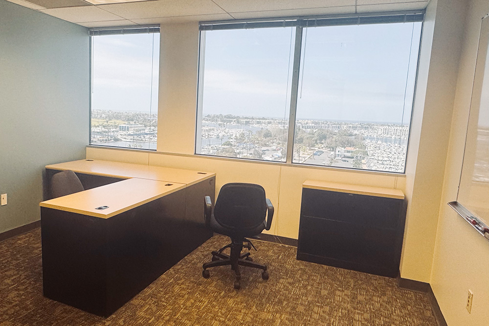property with office space for rent at 834, 4676 Admiralty Way, Marina Del Rey, CA 90292, USA