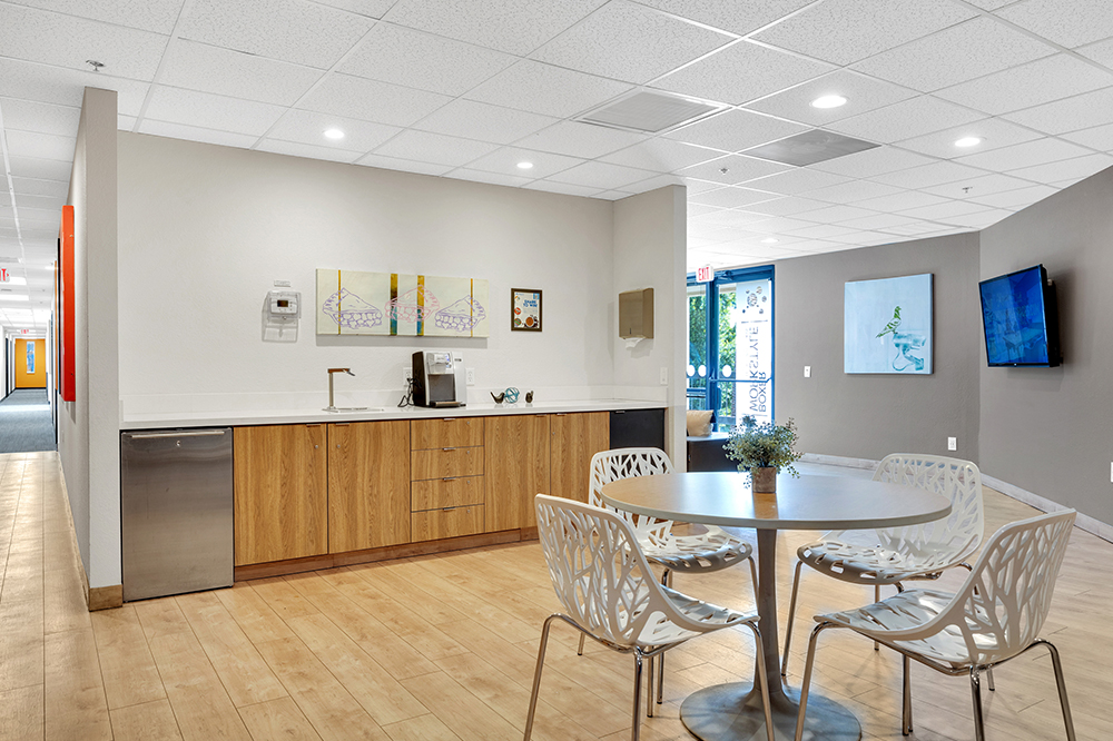 property with office space for rent at A102-21, 11225 North 28th Drive, Phoenix, AZ 85029, USA