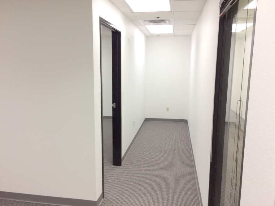 3-UIC212x221.jpg