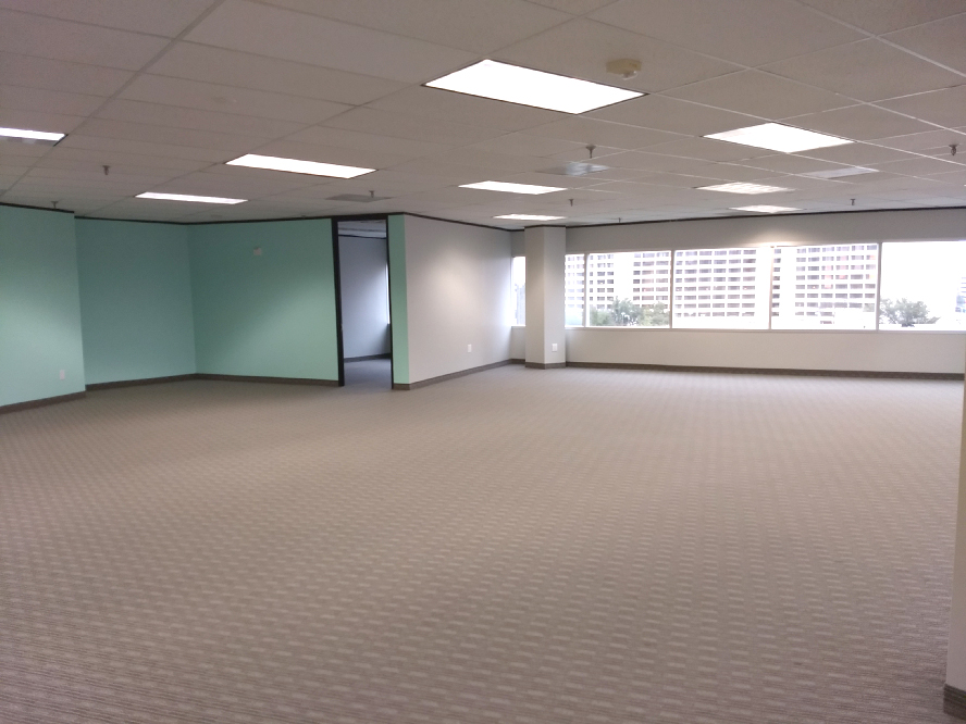 14800 Quorum Drive - 232x505-sm