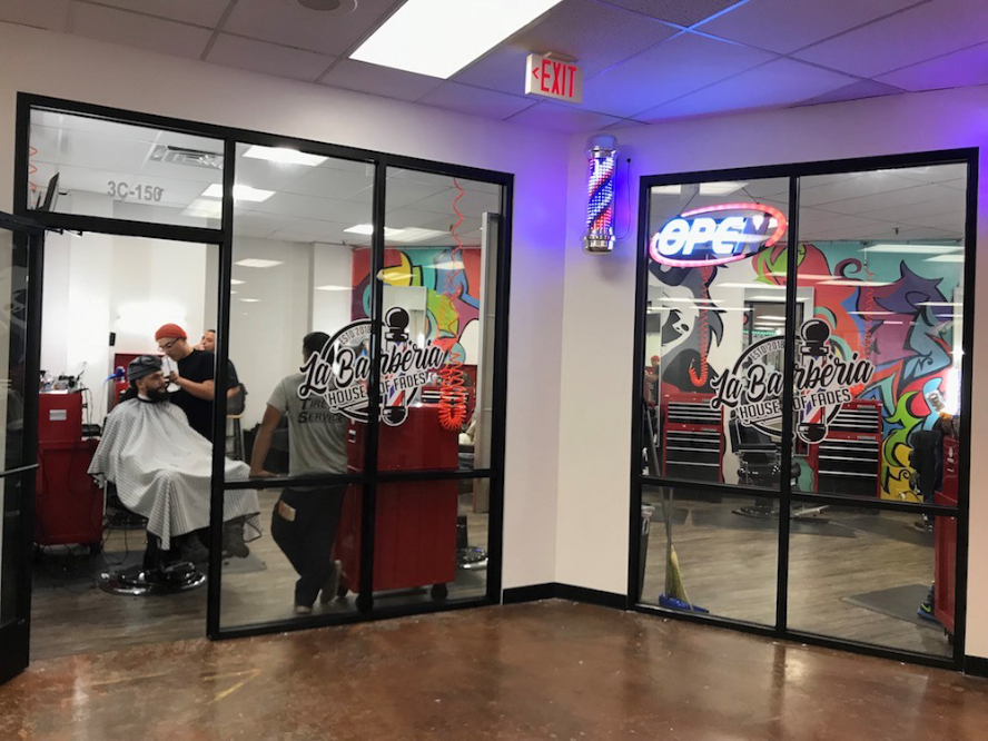 12-4200-South-Fwy-(Mercado)Fort-WorthTX76115-Retail-salon-1