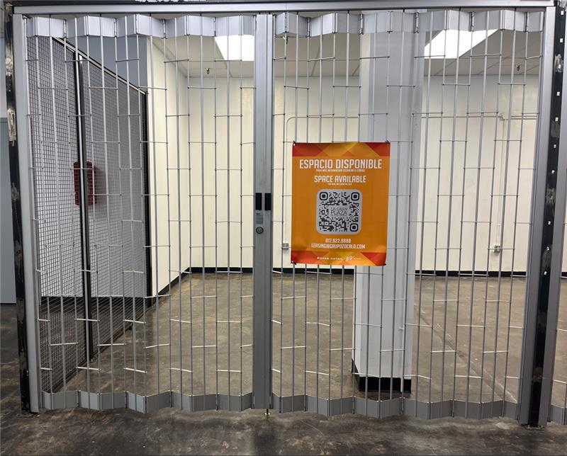 4200 South Fwy (Mercado) - 235x3A-111-sm