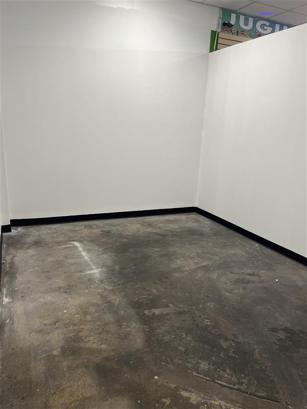 4200 South Fwy (Mercado) - 235x3A-144-sm