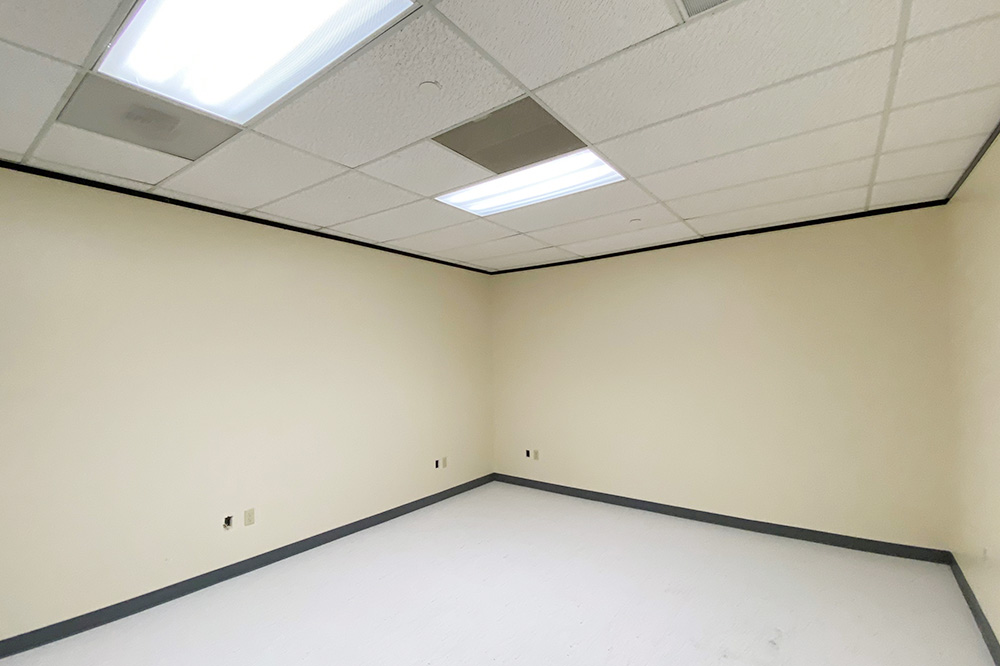 2-UI200x237.jpg