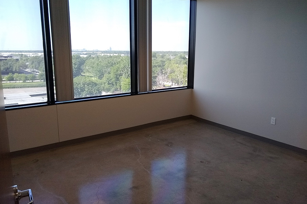 13201 Northwest Freeway - 237x685-sm