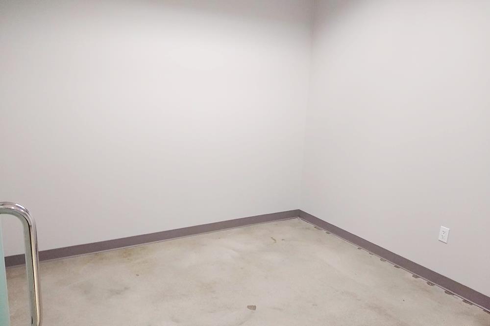 13201 Northwest Freeway - 237x688-sm