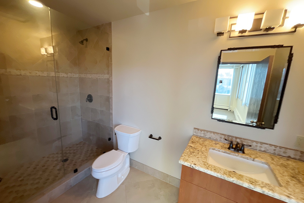 6795 - 6825 East Tennessee Ave - 252x2-210-sm