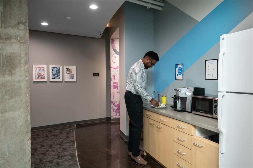 10100 North Central Expressway - 253x300.WS-sm