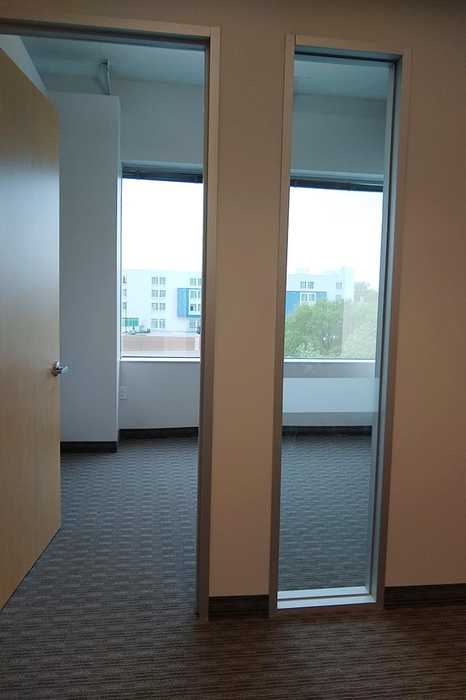 4-UI348x253.jpg
