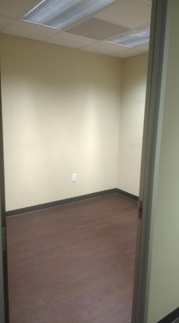 10100 North Central Expressway - 253x400-sm