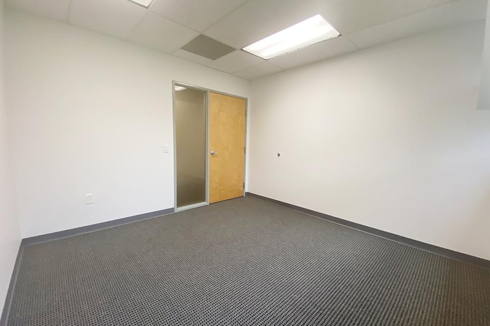 10000 North 31st Avenue - 258xC100-136-sm